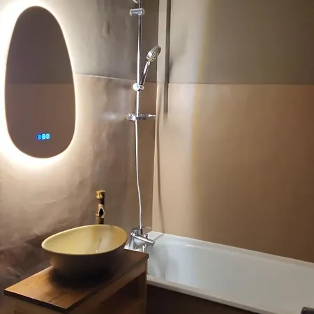 Apartman Face
